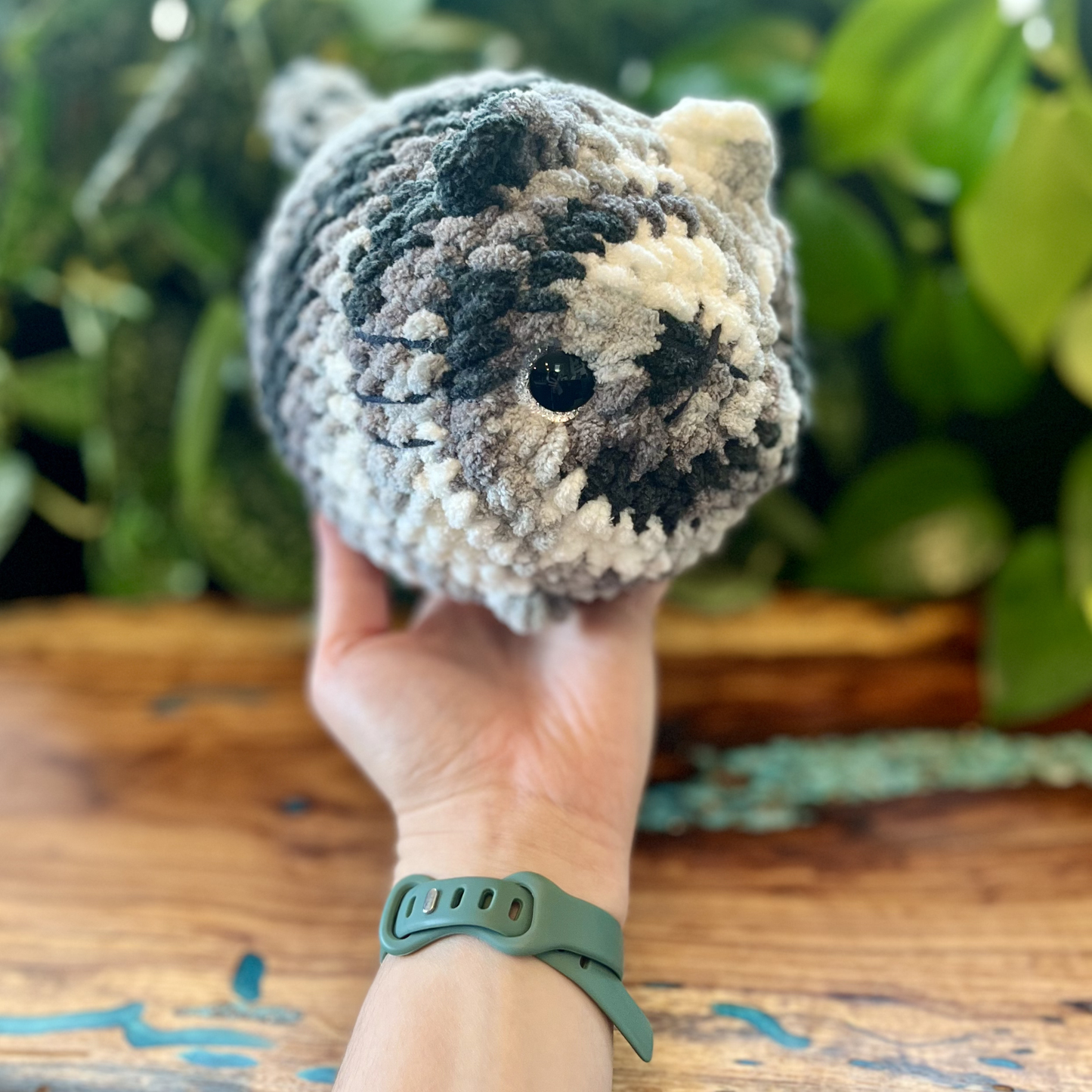 Loaf Cat XL - Tricolor