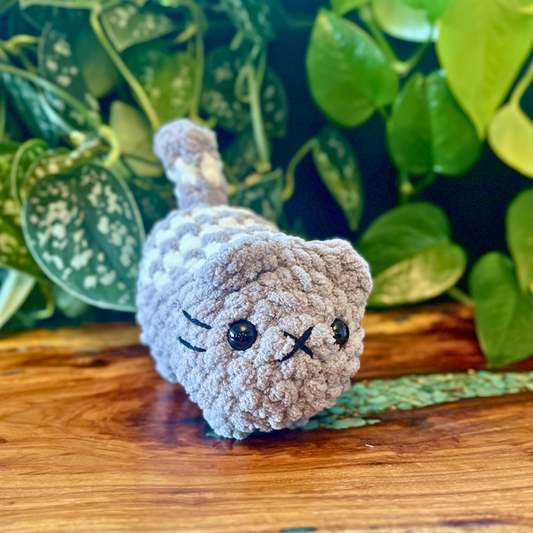 Loaf Cat - Gray w/ White Stripes