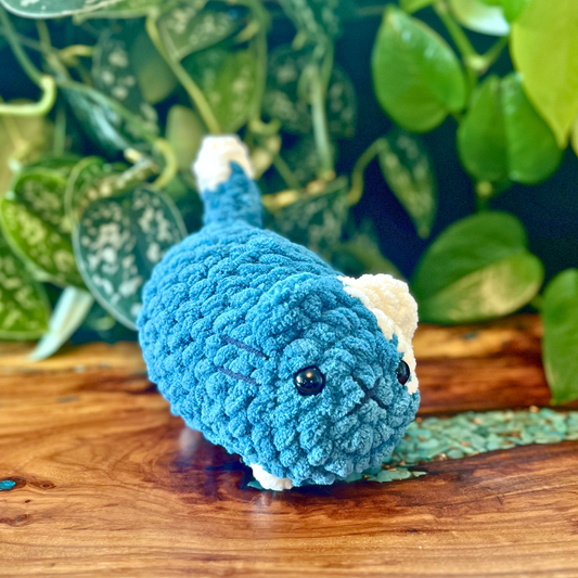 Loaf Cat - Blue w/ White Ear