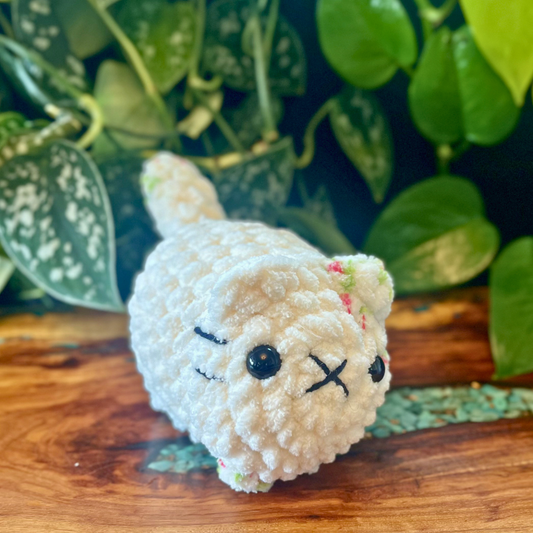 Loaf Cat - Cream w/ Floral Ear