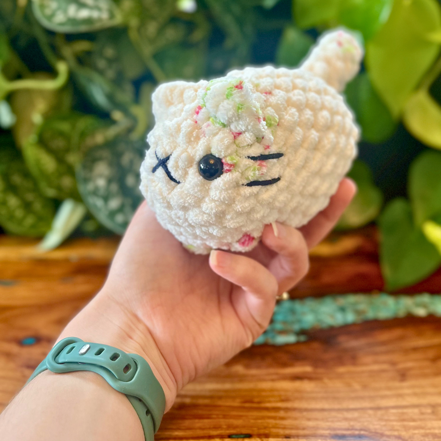 Loaf Cat - Cream w/ Floral Ear