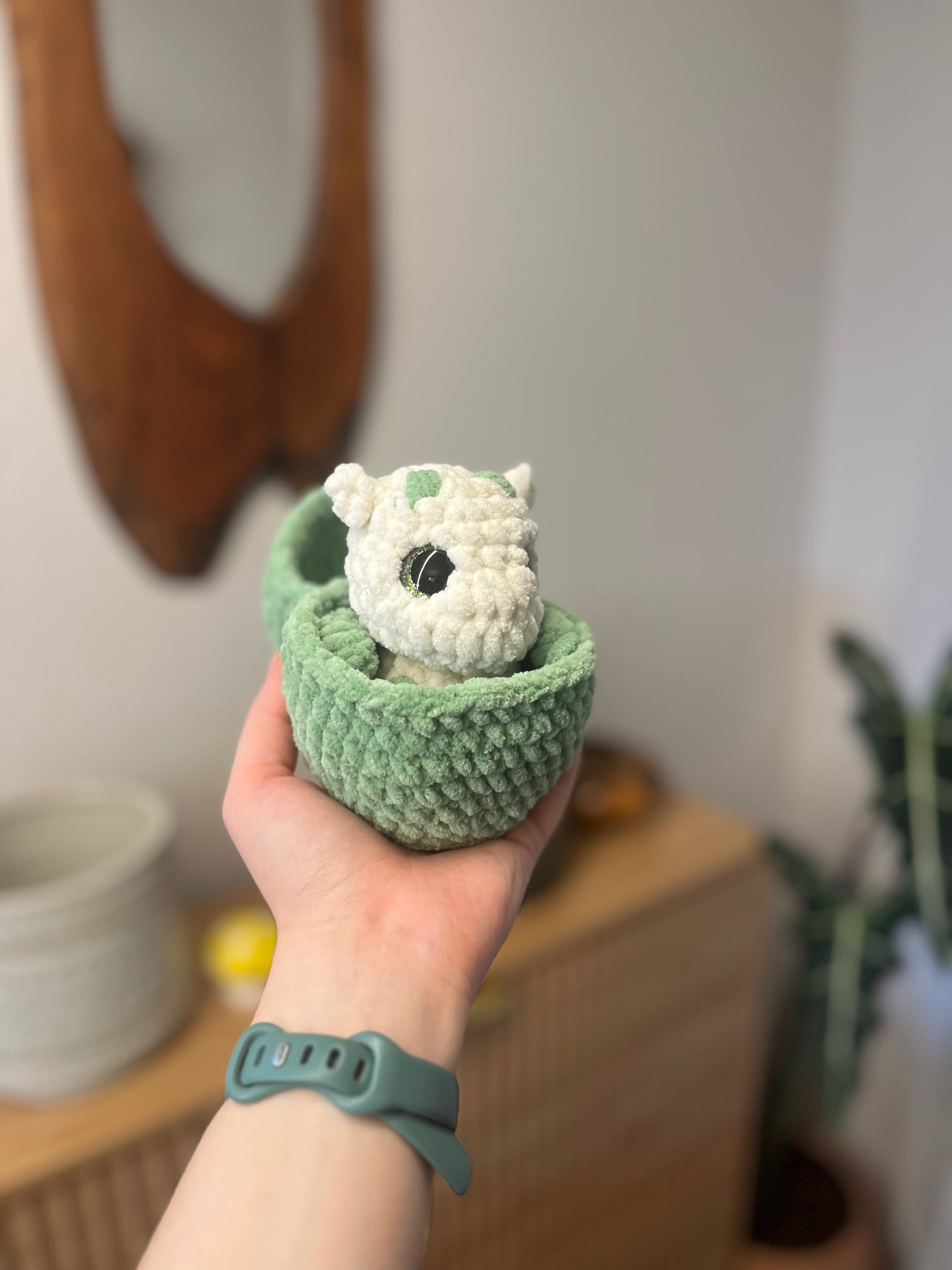 Hatching Baby Dragons
